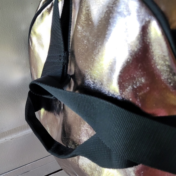 Victoria's Secret PINK Gold Metallic and Black Large Duffle Bag PINK NATION - Picture 5 of 9